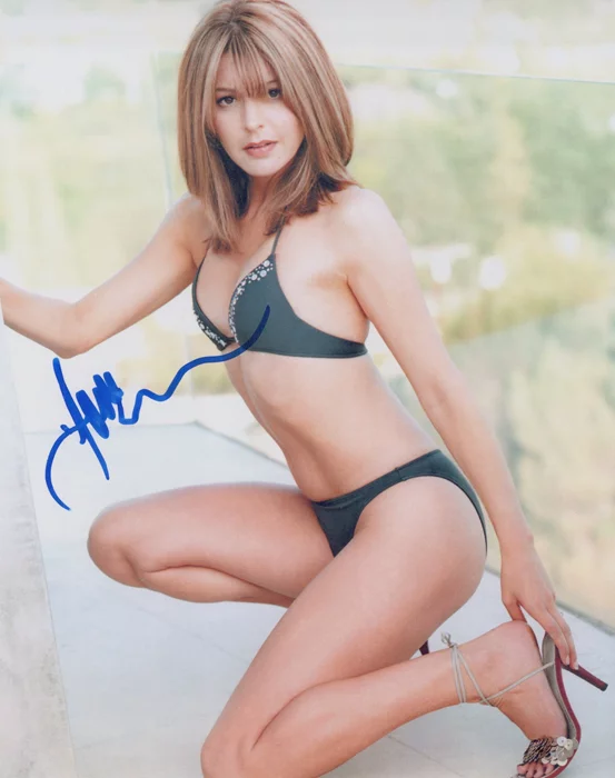 Jane Leeves autograph