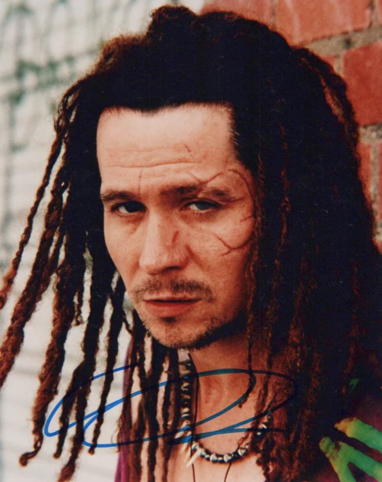 Gary Oldman autograph