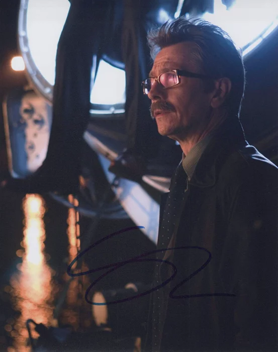Gary Oldman autograph