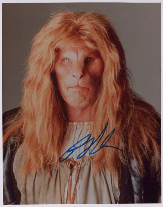 Ron Perlman autograph