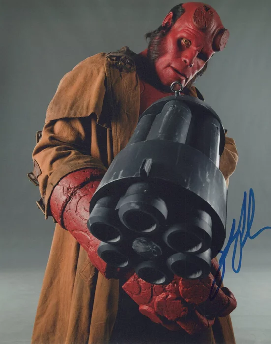 Ron Perlman autograph