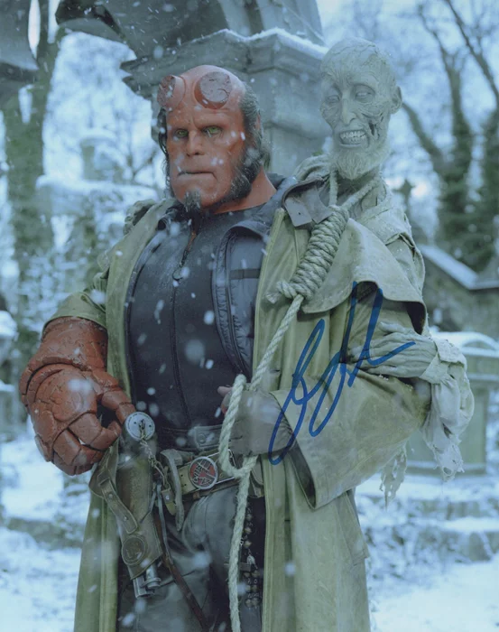 Ron Perlman autograph
