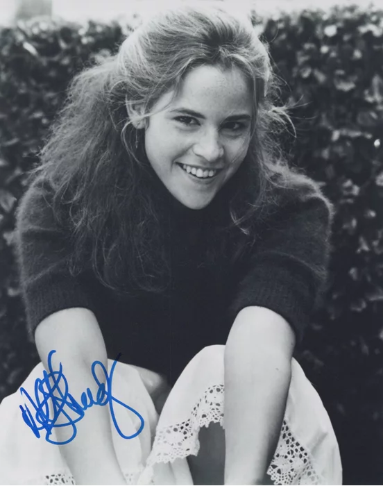 Ally Sheedy autograph