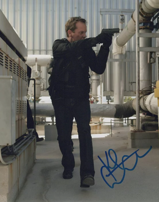 Kiefer Sutherland autograph