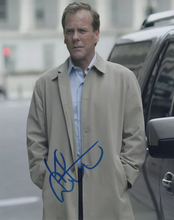 Kiefer Sutherland autograph