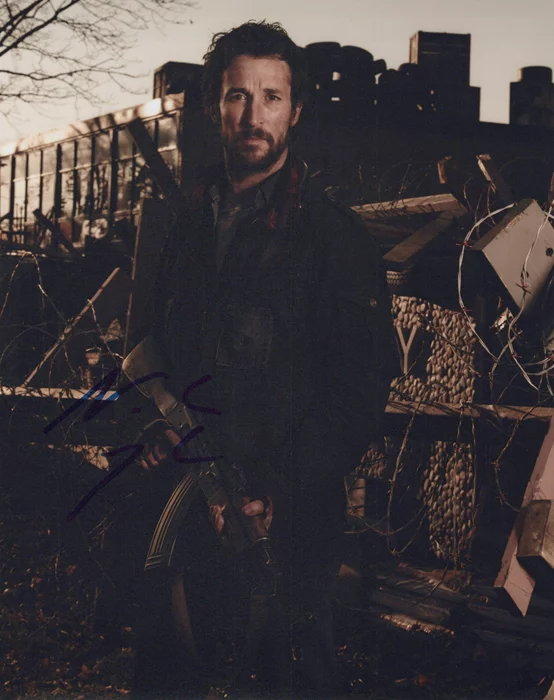 Noah Wyle autograph