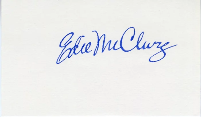 Edie McClurg autograph