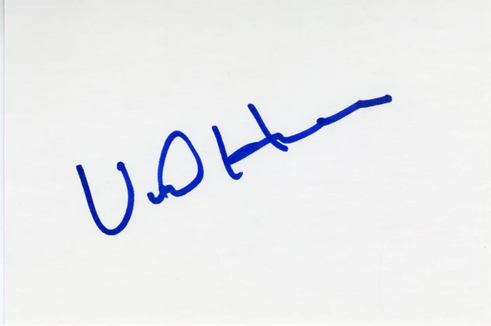 Vondie Curtis-Hall autograph