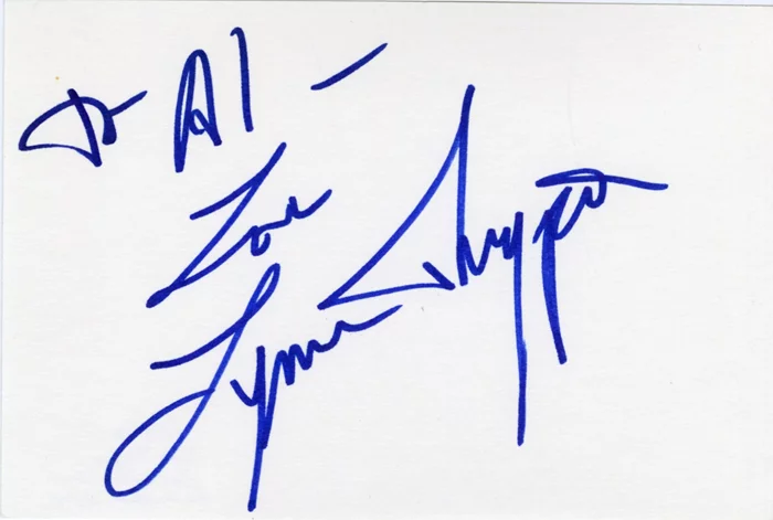 Lynne Thigpen autograph