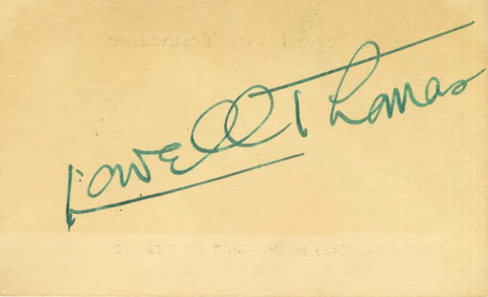 Lowell Thomas autograph