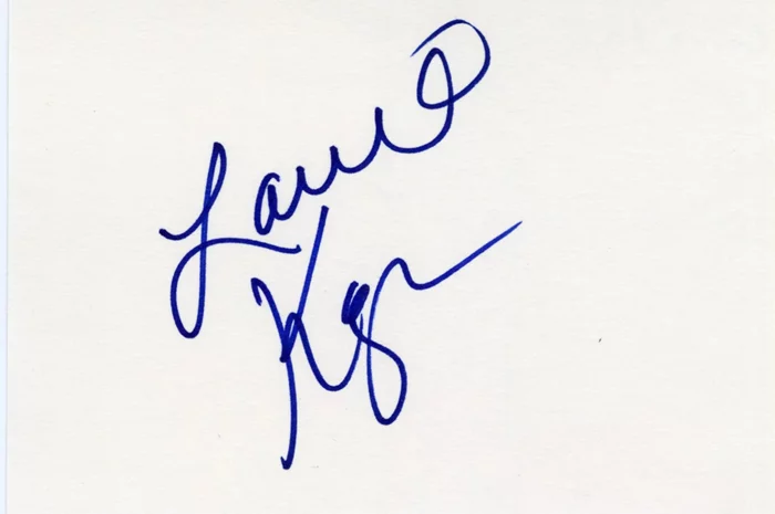 Lainie Kazan autograph