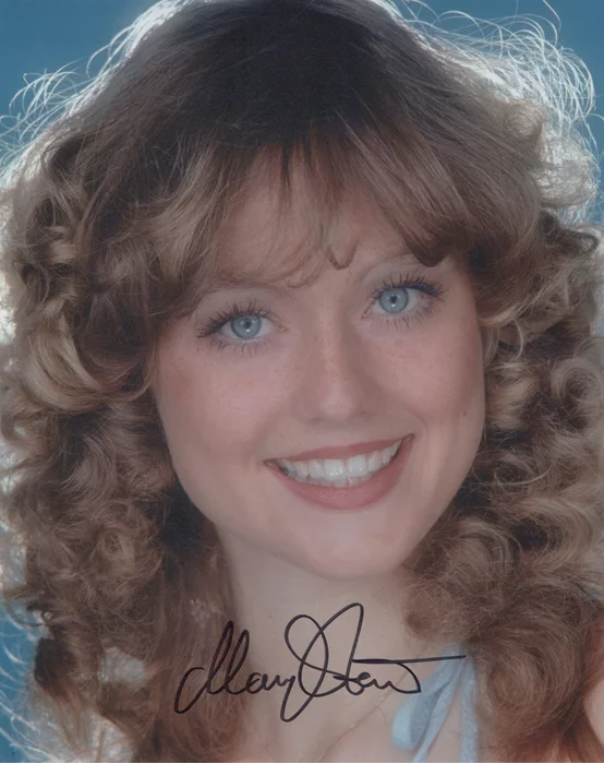 Mary Stavin autograph