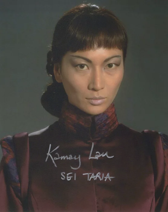 Kamay Lau autograph