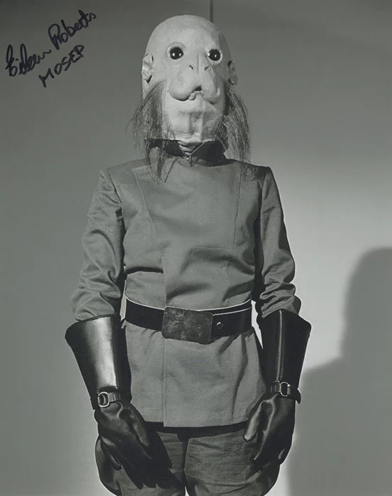 Eileen Roberts autograph
