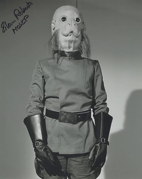 Eileen Roberts autograph