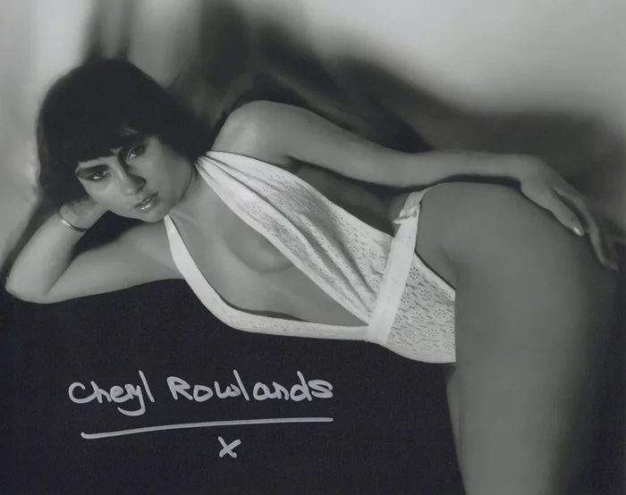 Cheryl Rowlands autograph