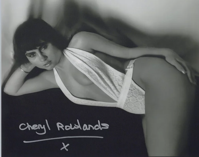 Cheryl Rowlands autograph