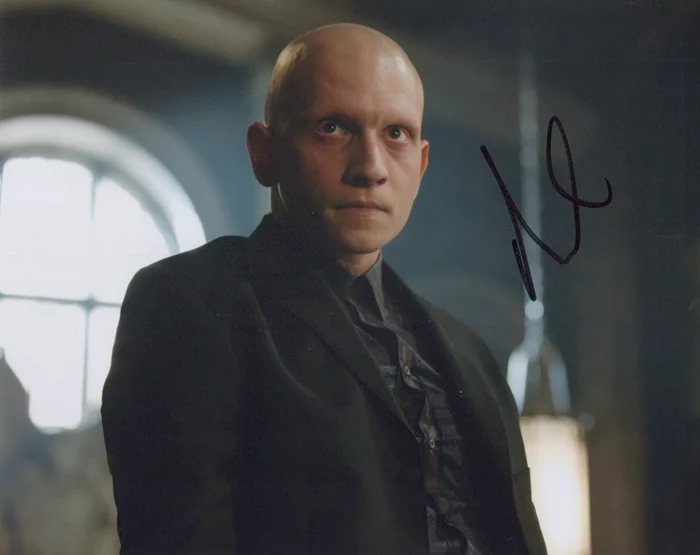 Anthony Carrigan autograph