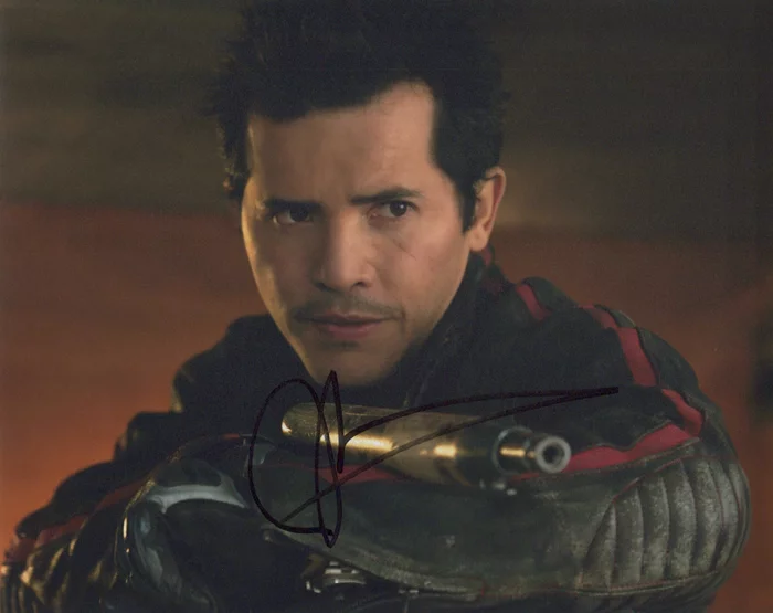 John Leguizamo autograph