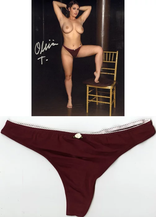 Olivia Taylor autograph