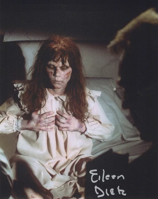 Eileen Dietz autograph
