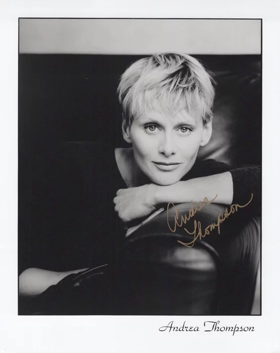 Andrea Thompson autograph