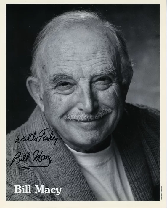 Bill Macy autograph