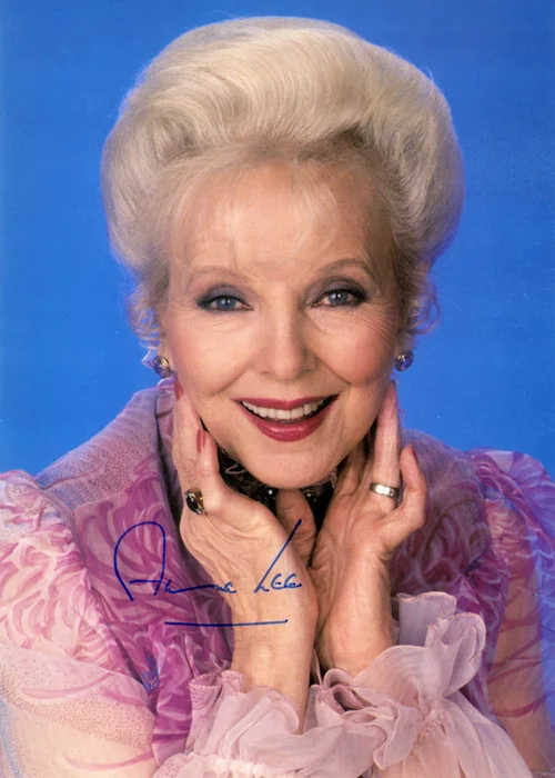 Anna Lee autograph
