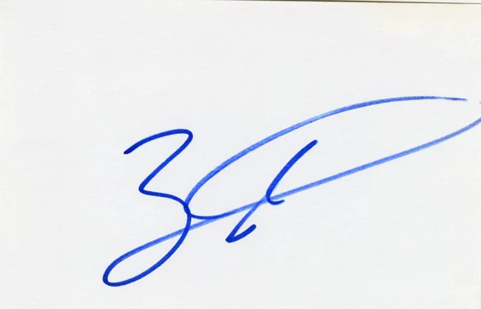 Eric Winter autograph