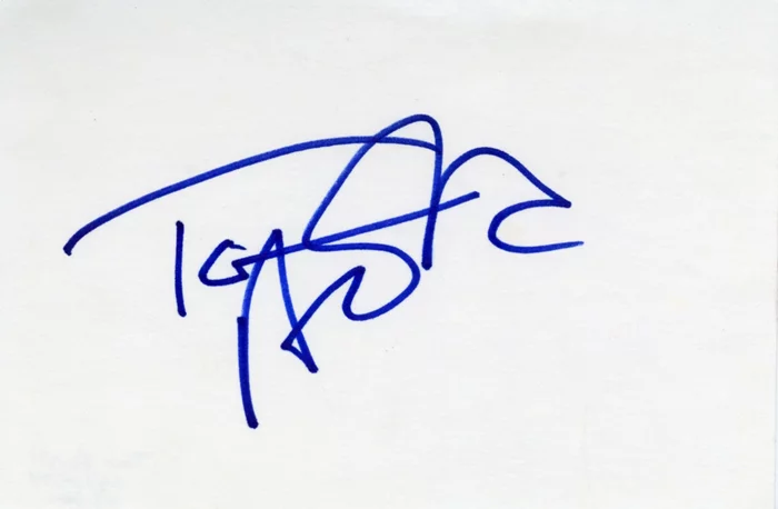 Tom Arnold autograph