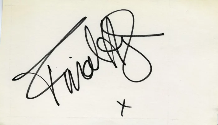 Finola Hughes autograph