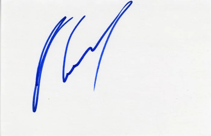 Joshua Leonard autograph