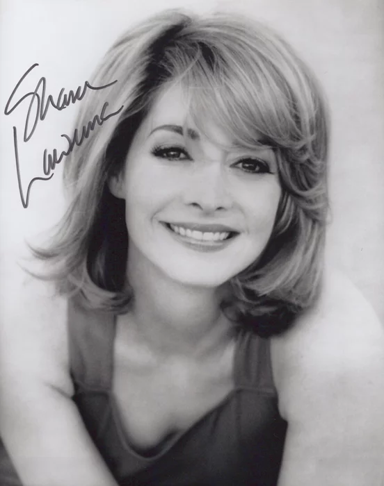 Sharon Lawrence autograph
