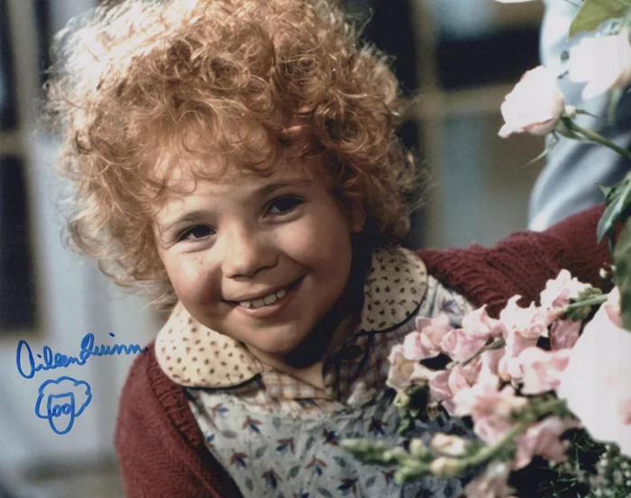 Aileen Quinn autograph