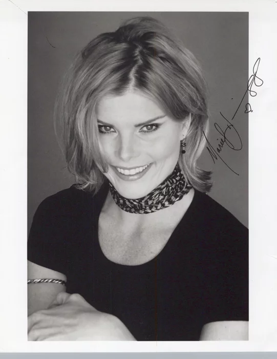 Mariel Hemingway autograph