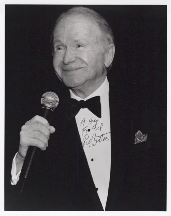 Red Buttons autograph