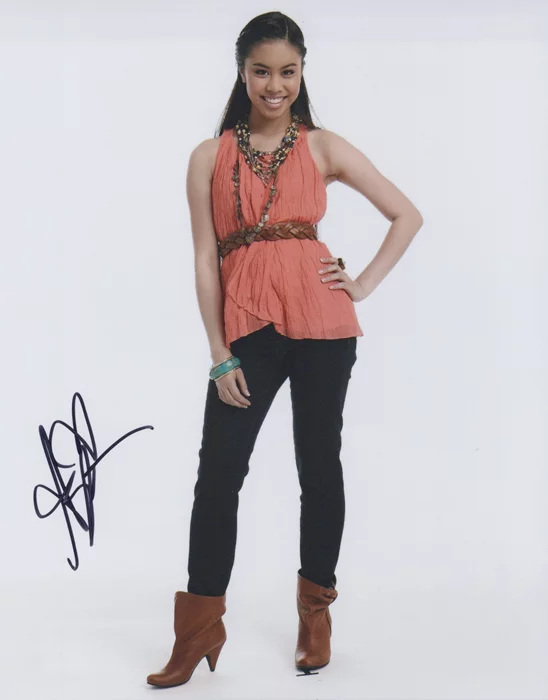 Ashley Argota autograph