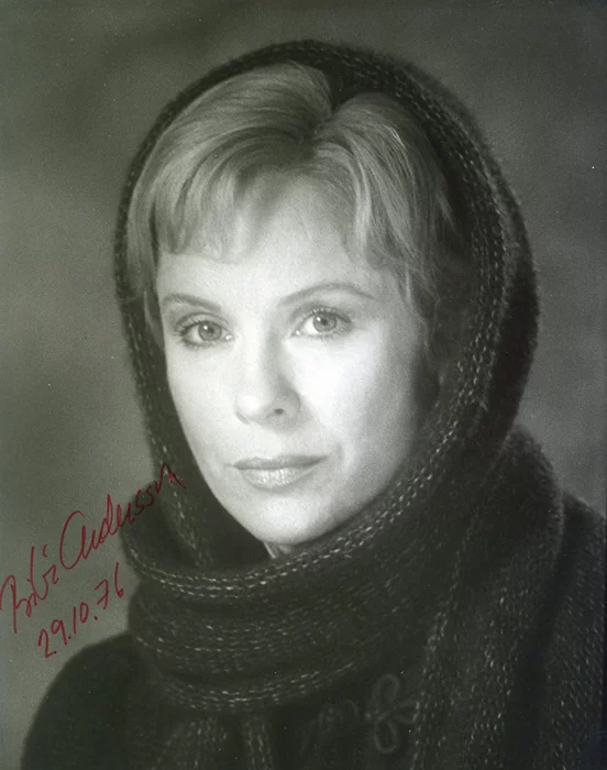 Bibi Andersson autograph
