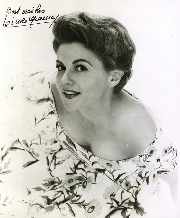 Nicole Maurey autograph