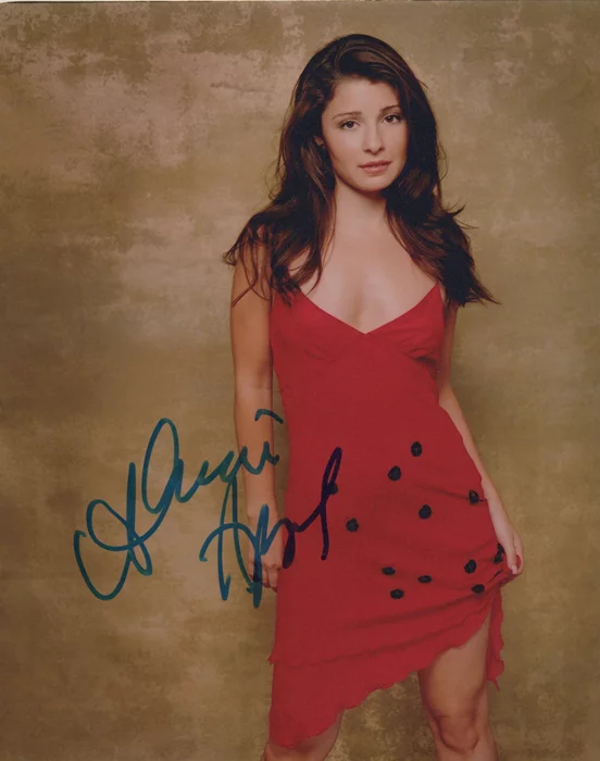 Shiri Appleby autograph