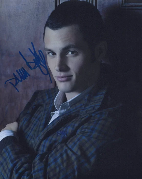 Penn Badgley autograph