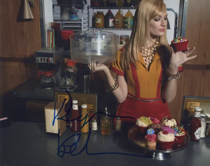 Beth Behrs autograph