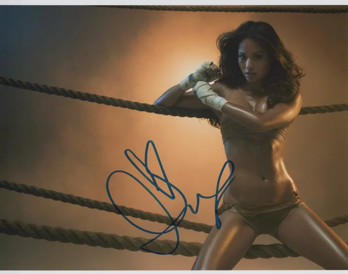 Jamie Chung autograph