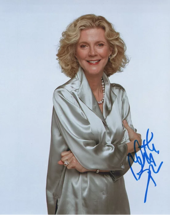 Blythe Danner autograph