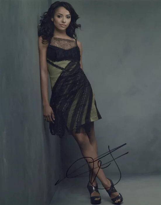 Katerina Graham autograph