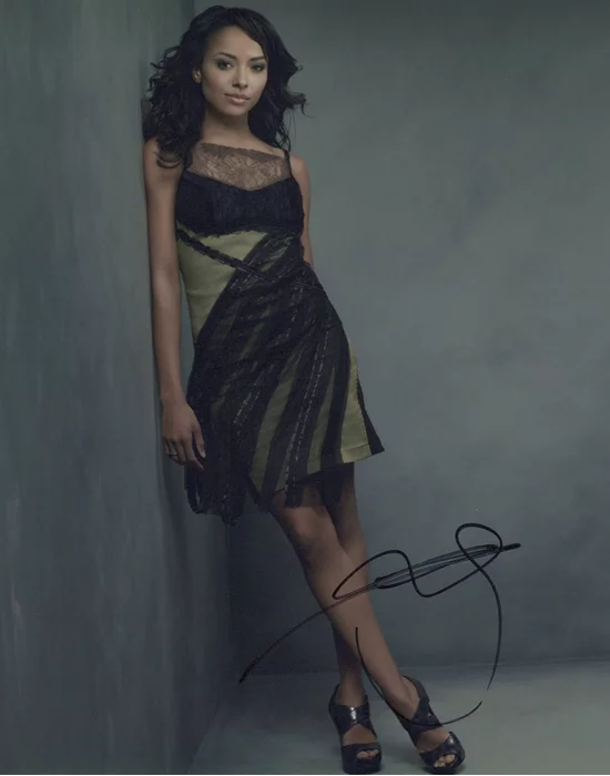 Katerina Graham autograph