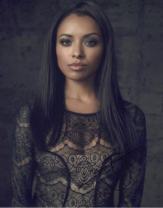 Katerina Graham autograph