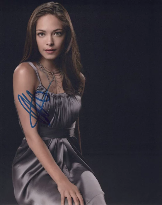 Kristin Kreuk autograph