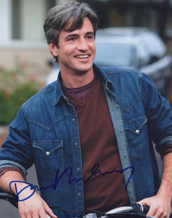 Dermot Mulroney autograph