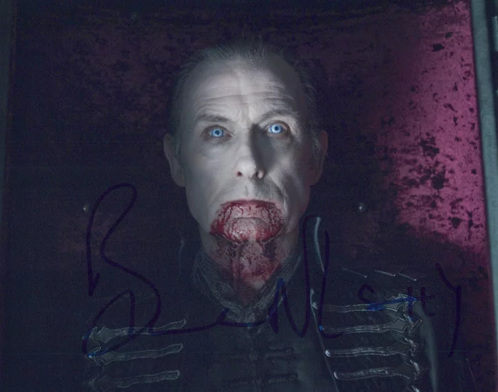 Bill Nighy autograph